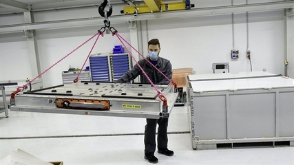 動(dòng)力電池退役潮下 每塊電動(dòng)車電池價(jià)值7000元，電池回收與開(kāi)發(fā)新機(jī)遇